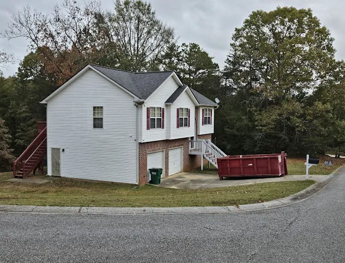 Rooks Roofing & Exteriors Picture 1