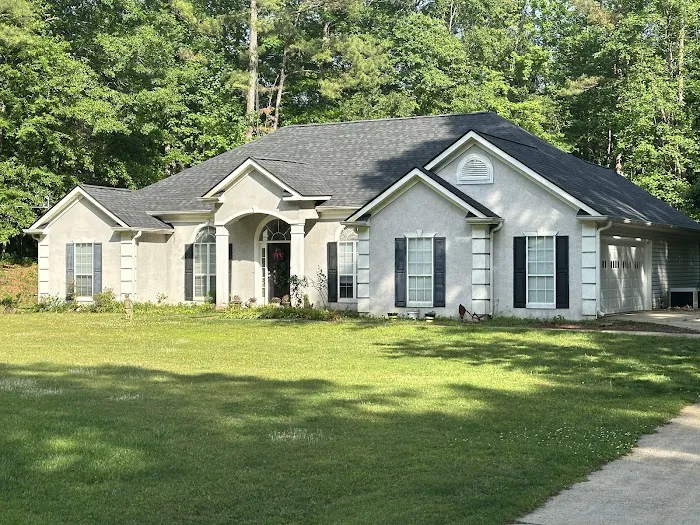 Right-Hand Roofing & Gutters Picture 2