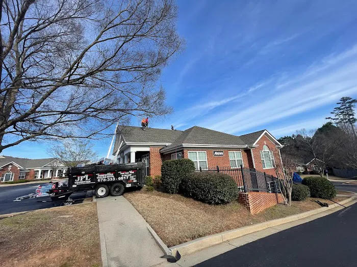 Supreme Roofing and Reconstruction Picture 5