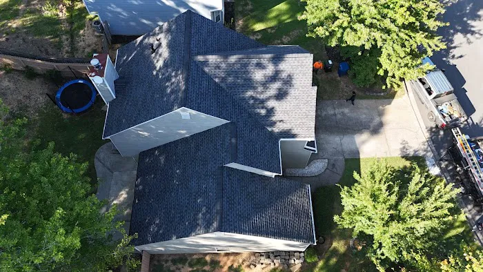 THOR ROOFING LLC Picture 6