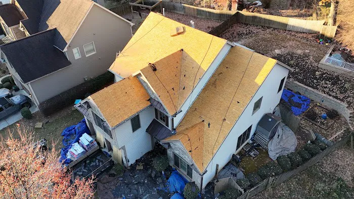 THOR ROOFING LLC Picture 1