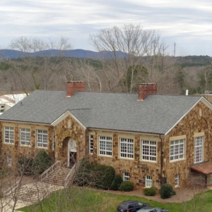 Four Seasons Roofing & Repair Inc. Picture 4