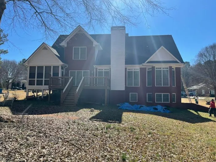 Luxe Roofing Picture 1