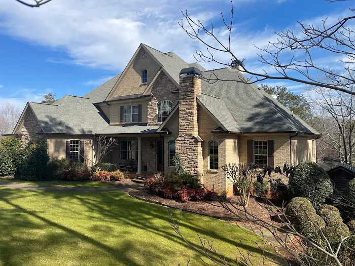 Luxe Roofing Picture 4