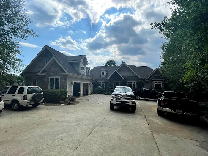 Luxe Roofing Picture 9