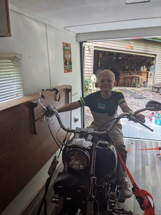 Mayberry Construction & Roofing Picture 1