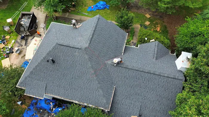 Mr. Roof and Restoration Picture 2