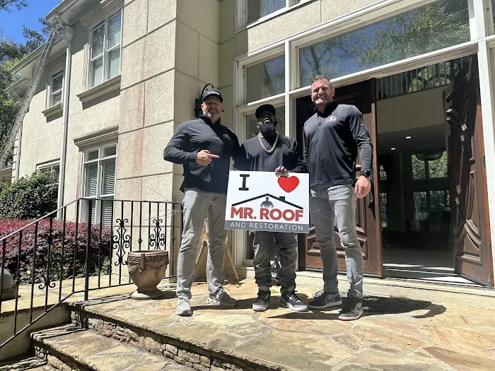 Mr. Roof and Restoration Picture 10