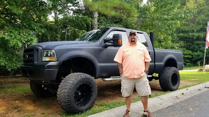 R.V.E. Exteriors Picture 7