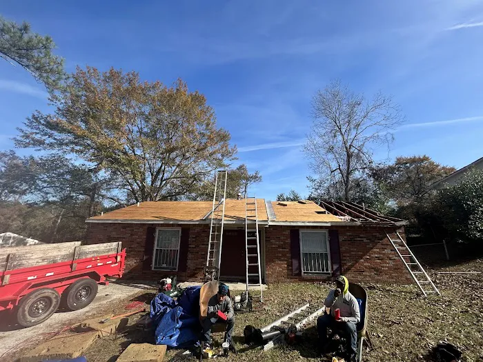 Roof Repair Specialists Picture 1