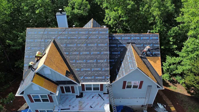 Eclipse Roofers Picture 3