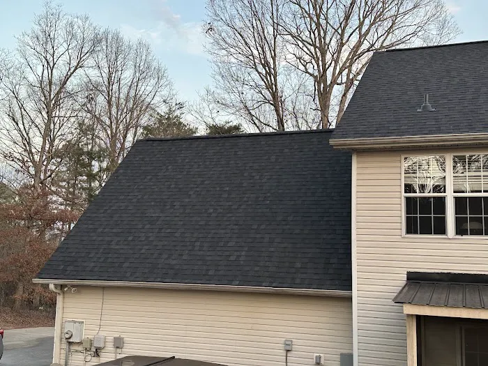 Travis Rylee Roofing Picture 4