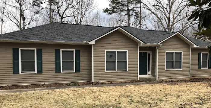 Leslie's Roofing Picture 5