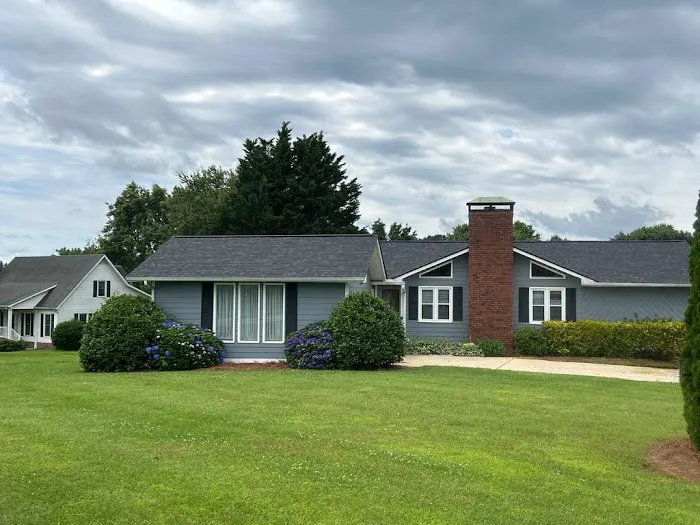 Edge Roofing LLC Picture 6