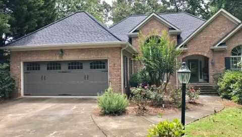 United Contracting and Roofing Picture 1