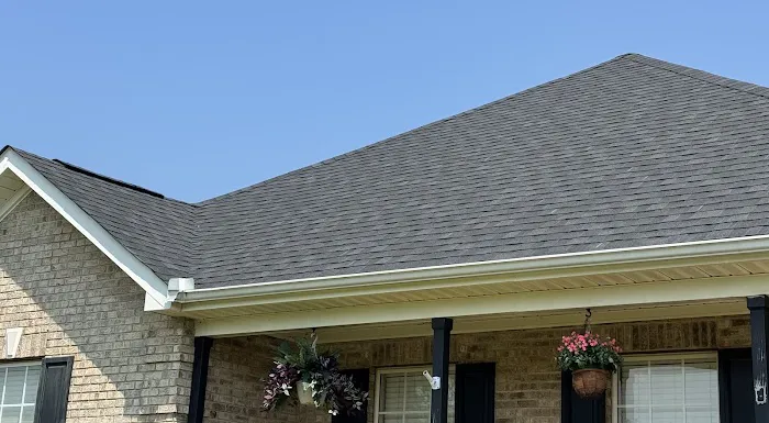 Strong Roofing, LLC Picture 1