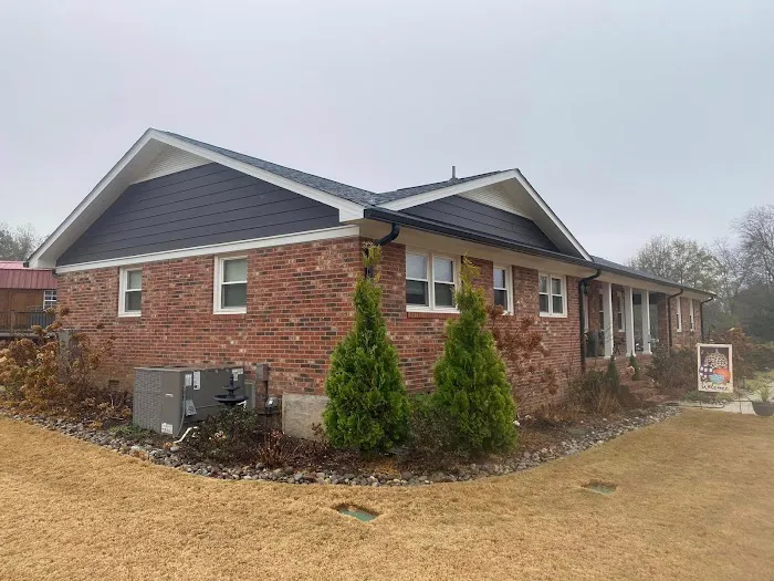 B&C Siding Company LLC Picture 3