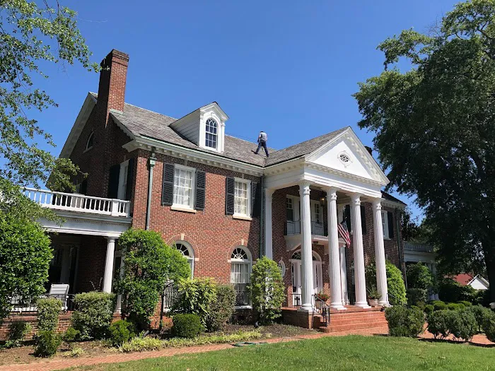 MacBeth Brothers Roofing & Services Picture 1