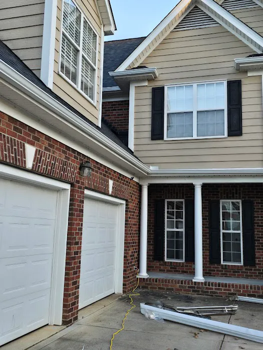 A&M ROOFING & GUTTERS LLC Picture 5