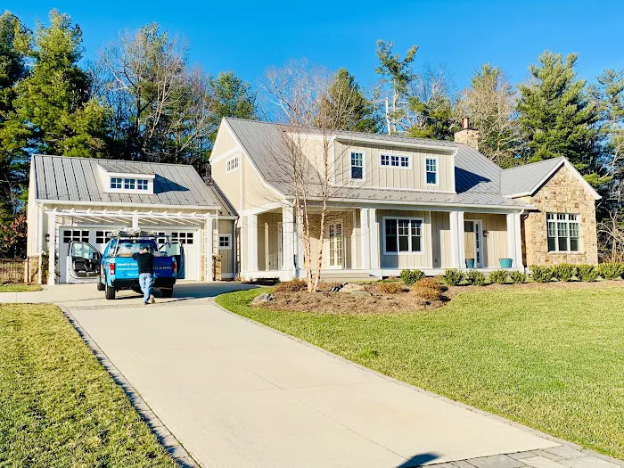 Dave's Roofing Picture 3