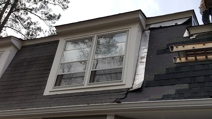 Leon Easler Roofing Picture 5