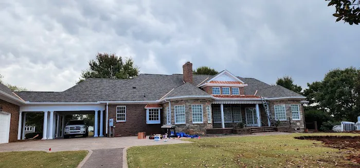 Crest Roofing & Construction Picture 6