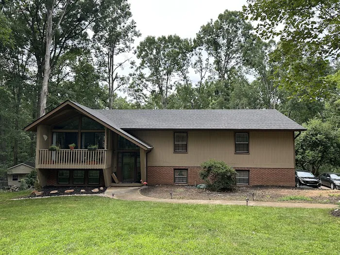 Fraser Roofing, LLC Picture 1