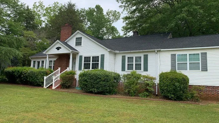 Modern Roofing LLC Picture 2