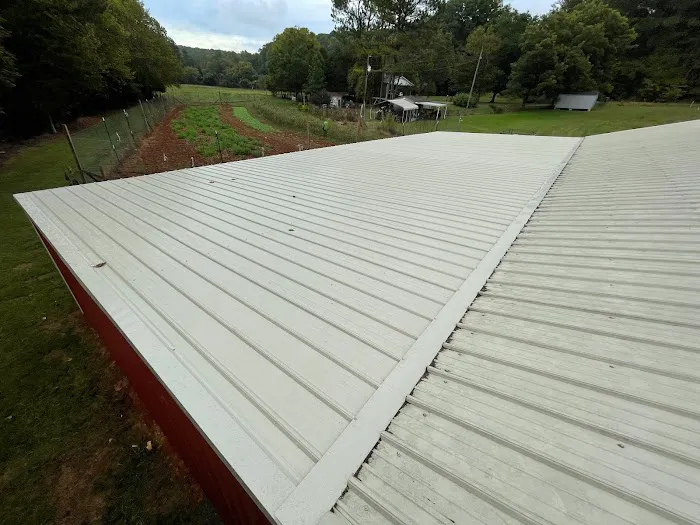 D & T Reliable Roofers LLC Picture 9