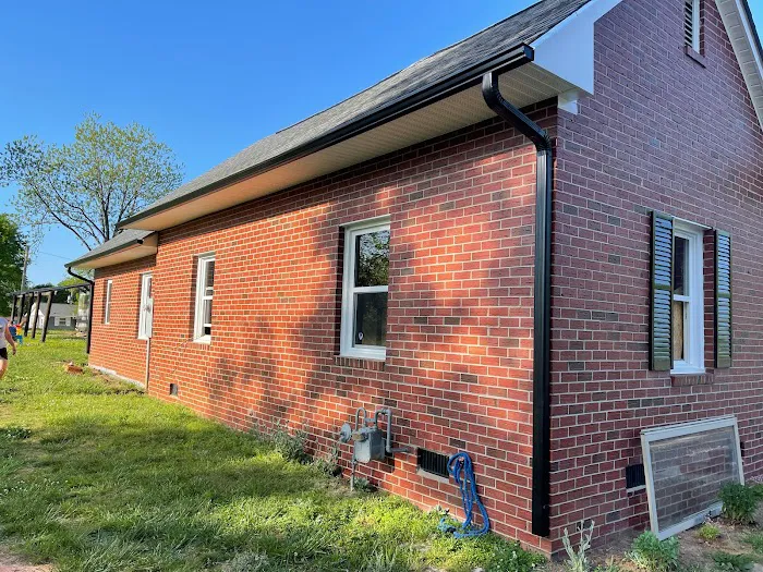 D & T Reliable Roofers LLC Picture 10