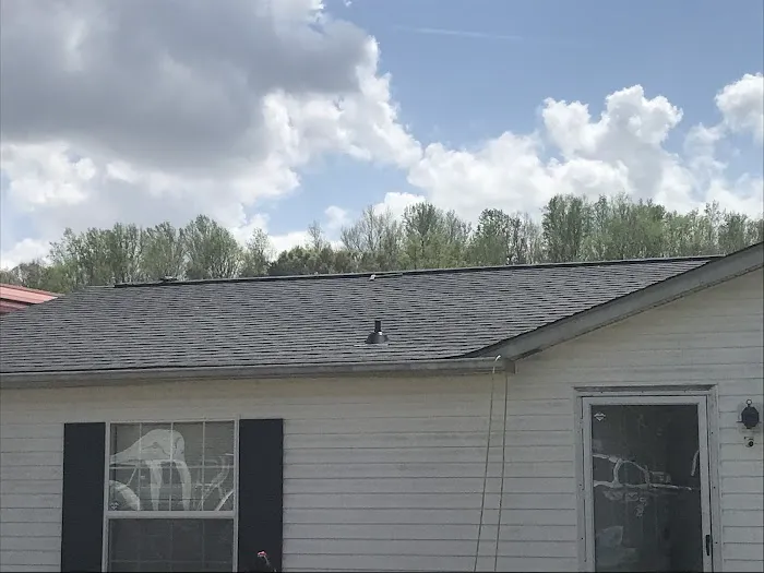 Divine Roofing LLC Picture 2