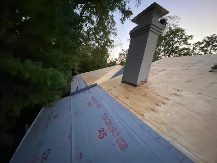 Tip-Top Roofing & Construction Picture 3