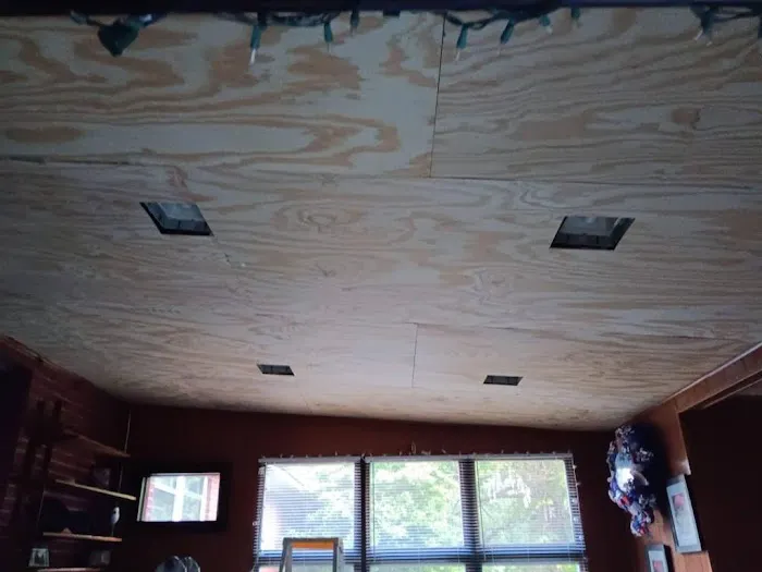 Gridiron Roofing & Construction Picture 4