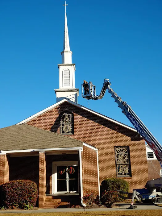 Mark's Roofing & Tree Service, LLC Picture 6