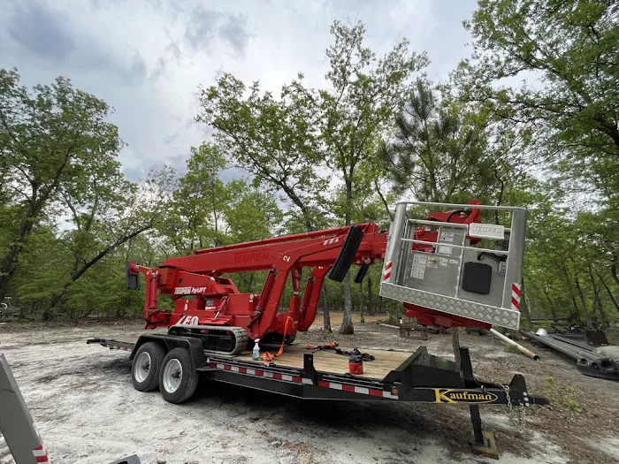 Mark's Roofing & Tree Service, LLC Picture 3