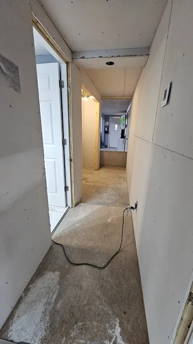 Miranda's Roofing LLC Picture 6