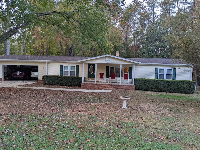 Ronnie's Roofing & Construction Picture 10