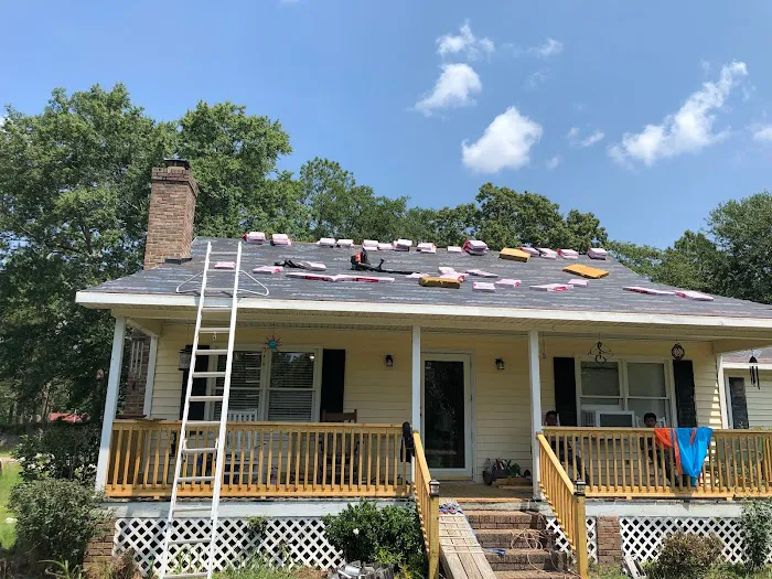 Midlands Roofing & Exteriors Picture 6