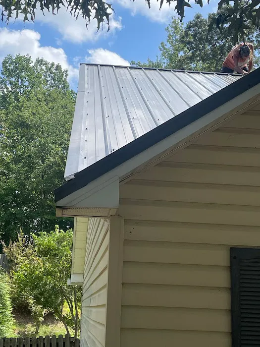 Top dog roofing Picture 4