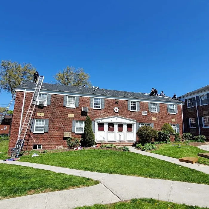 Reisch Roofing and Construction NC LLC Picture 4