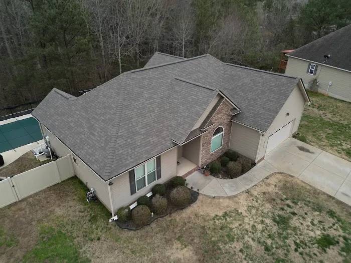 Brown's Roofing LLC Picture 3