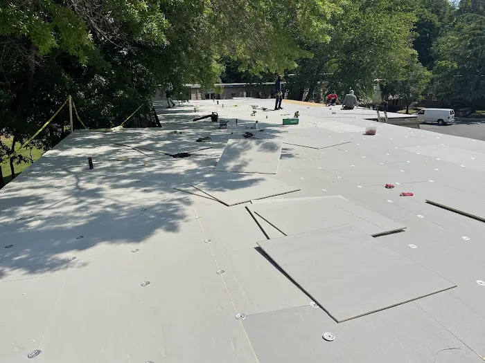 Paradise Roofing LLC Picture 9