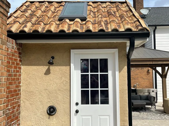 Paradise Roofing LLC Picture 3