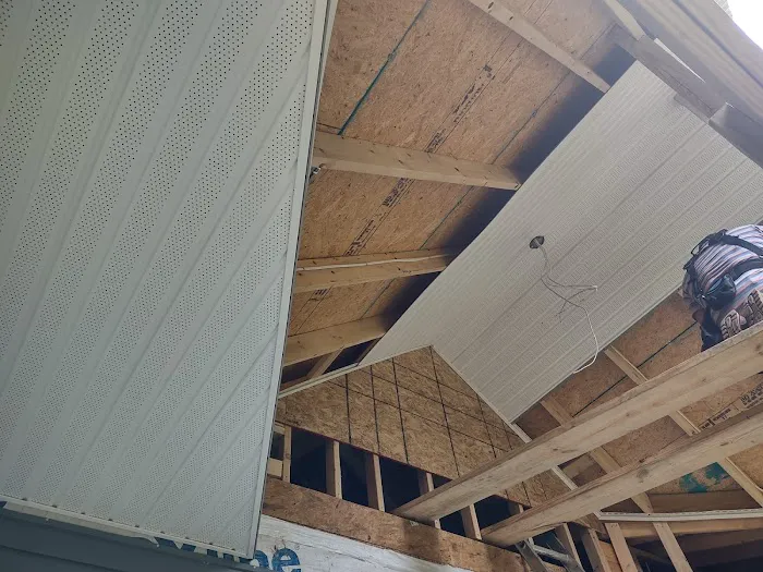 Jaime's Roofing Picture 2