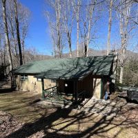 John McClung Roofing ico