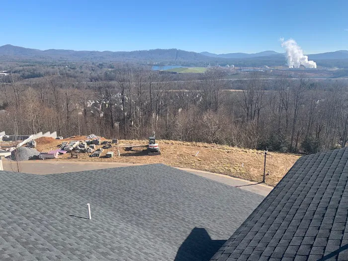 Black Bear Roofing Picture 7