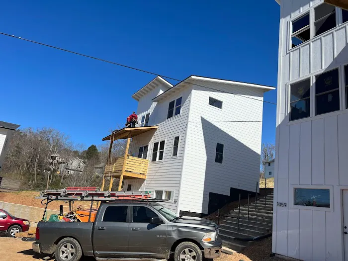 Grace's Roofing Inc Picture 3