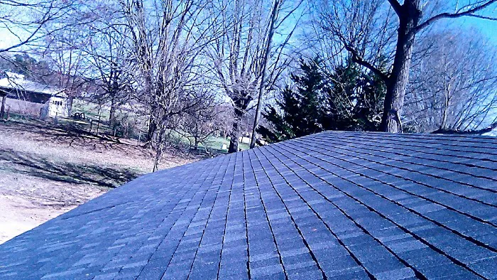 J And k Roofing Picture 1