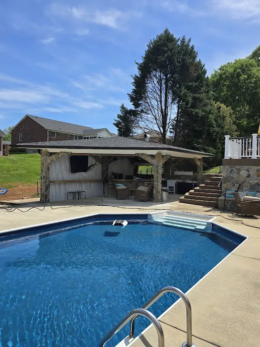 Upscale Roofing & Gutter Picture 4