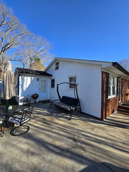 Upscale Roofing & Gutter Picture 9